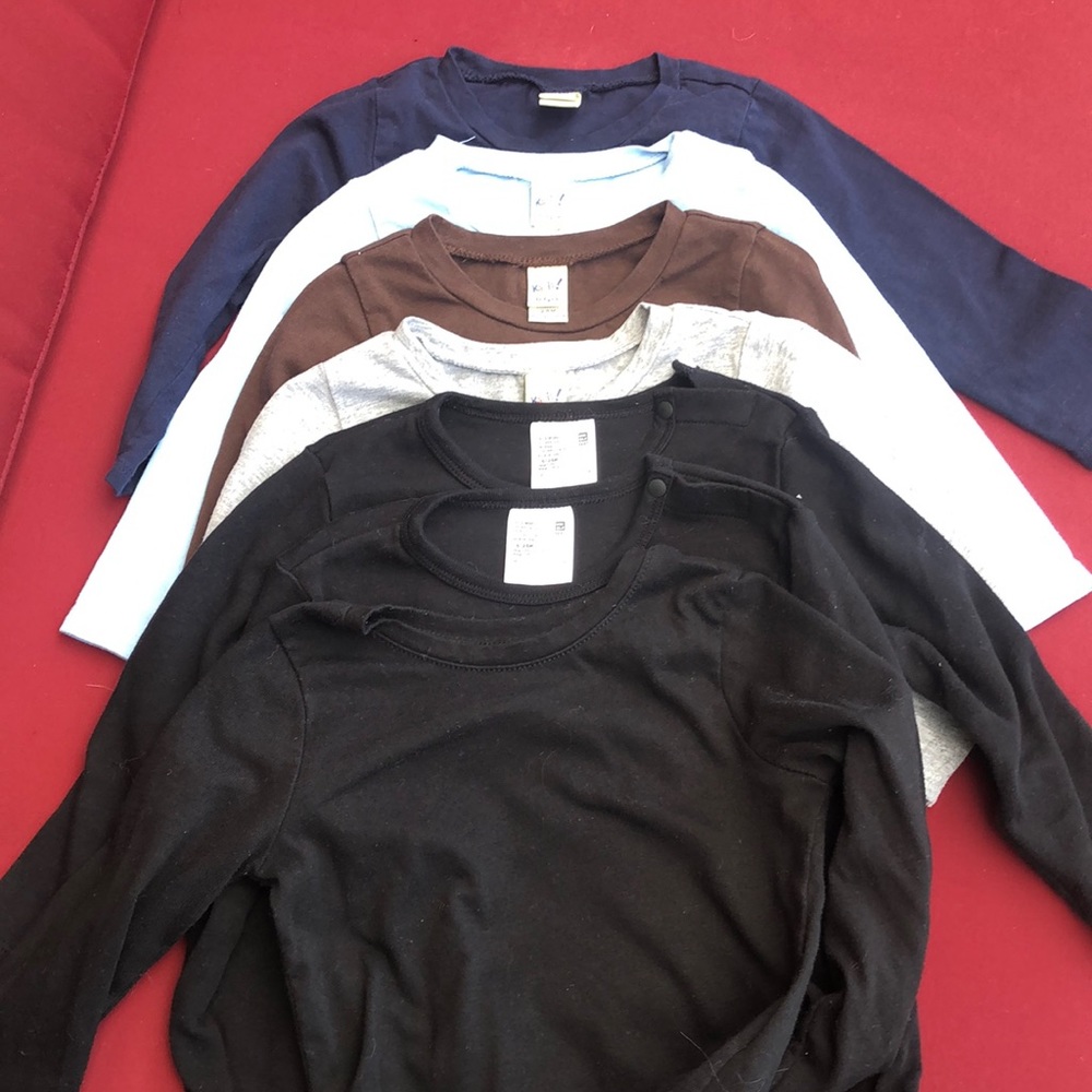Bundle of long sleeves top.